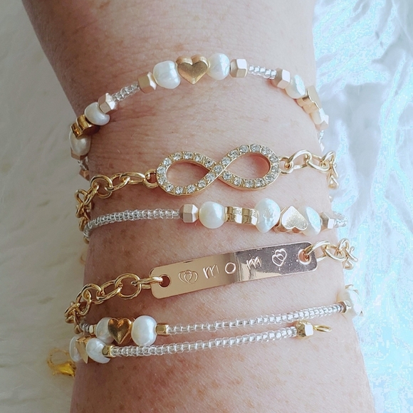 Gold Bracelet set - ♡Mom and Eternity - Picture 4 of 5